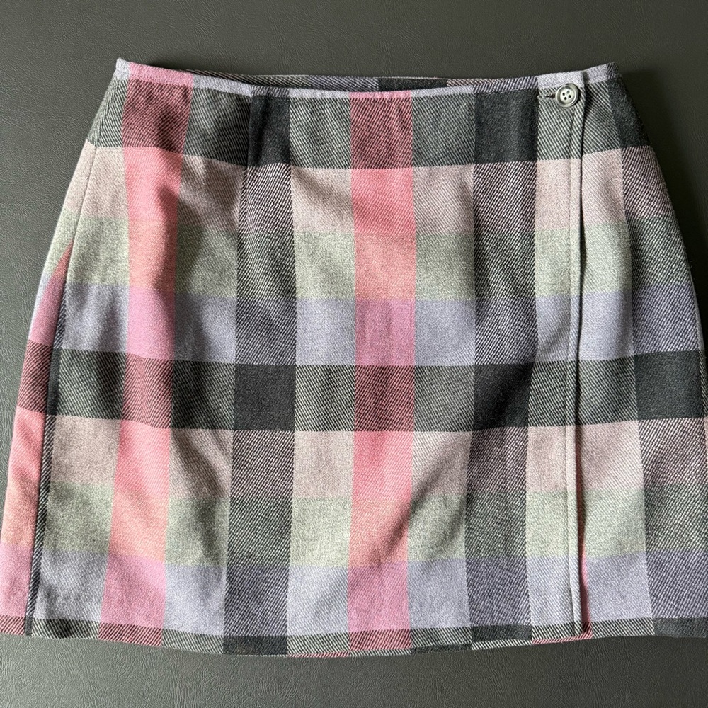 The limited plaid wrap skirt size 4